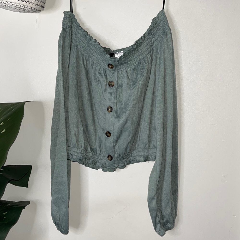 H&M Sage Off The Shoulder Semi-Crop Top. Size Small
